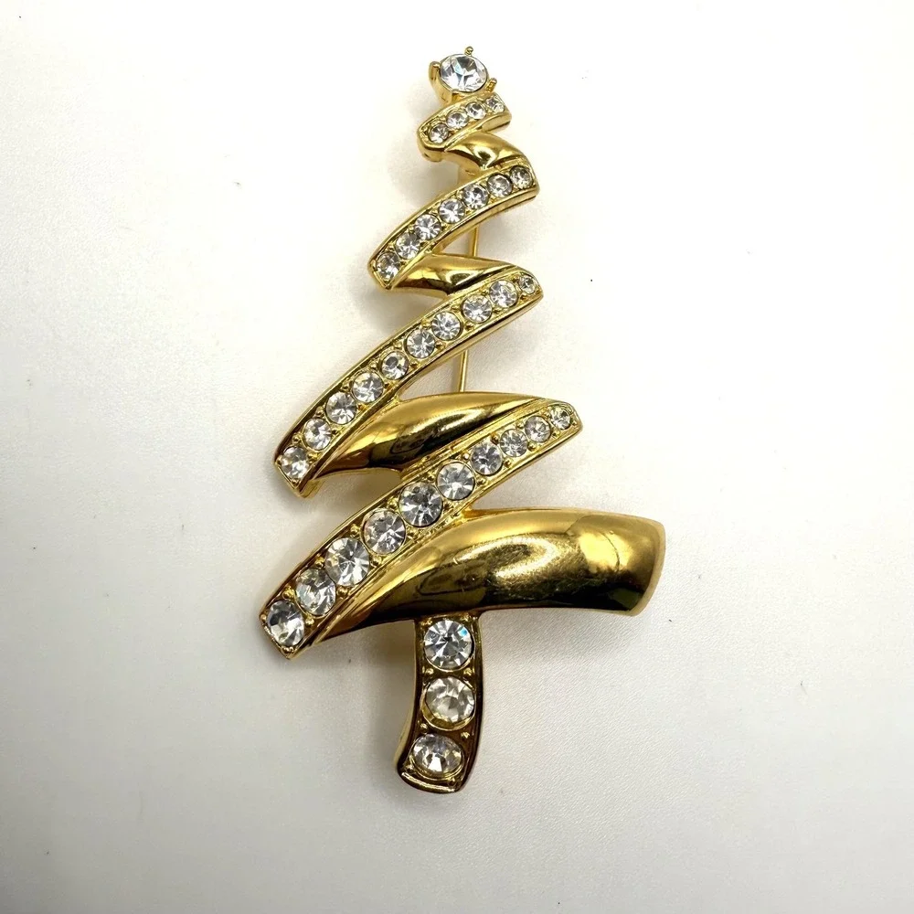 Monet Christmas Tree Brooch Pin Gold Tone Rhinestone Holiday Jewelry Sparkly